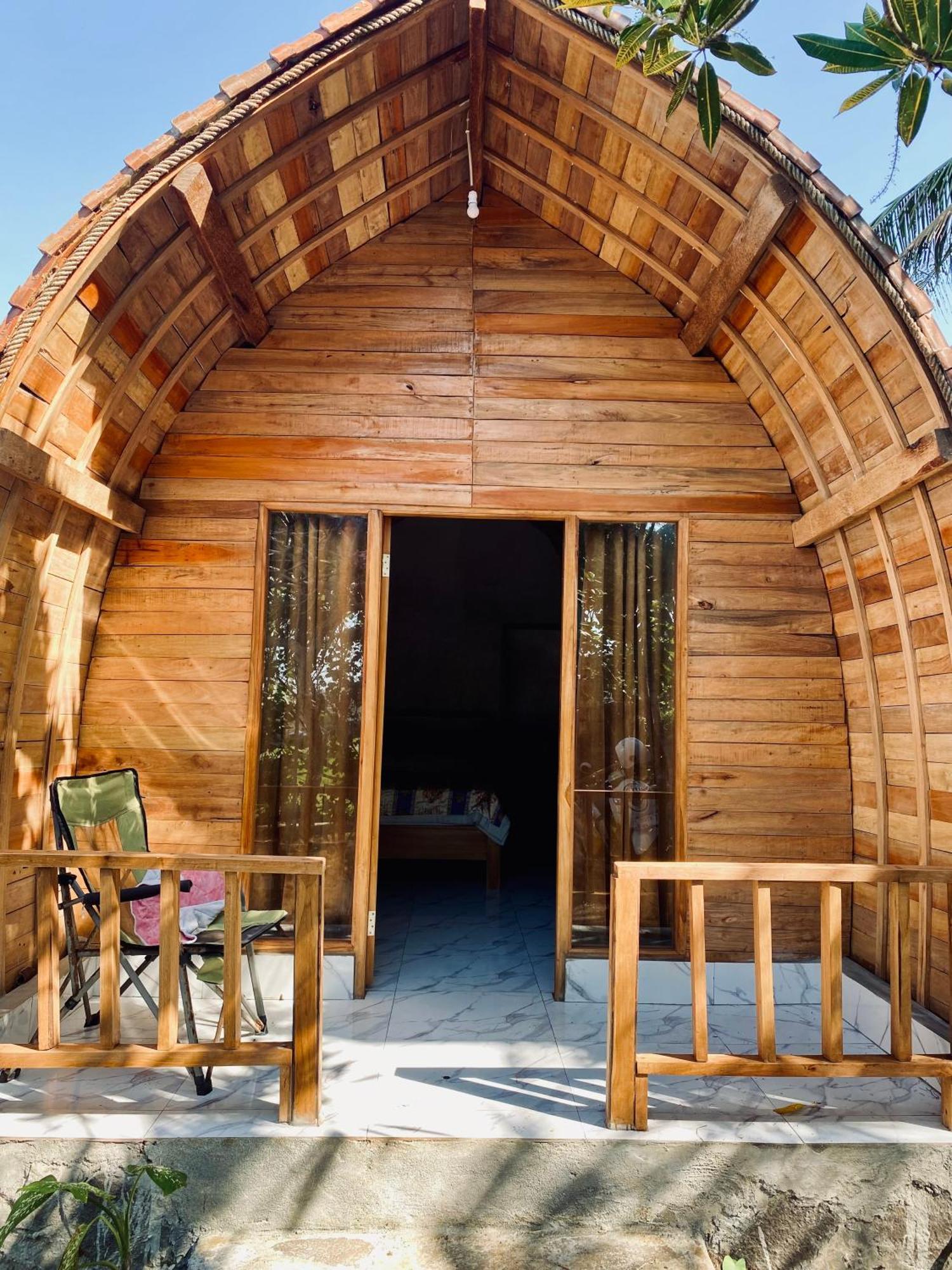 Dikaloha Surfschool And Stay Airsatang Kültér fotó